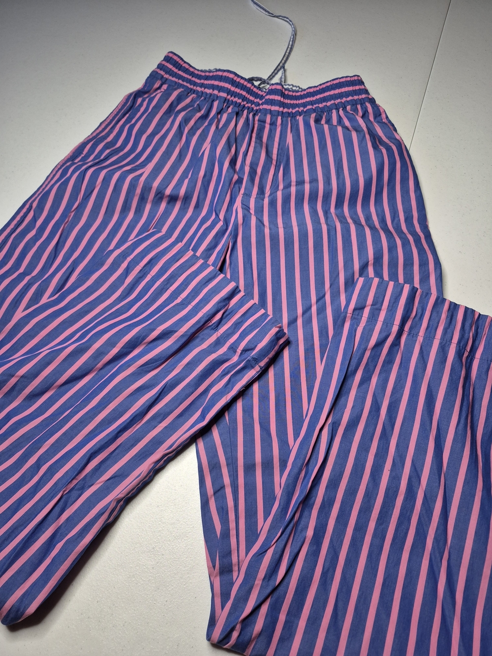 GAP Women’s Blue & Pink Striped Lounge Pants